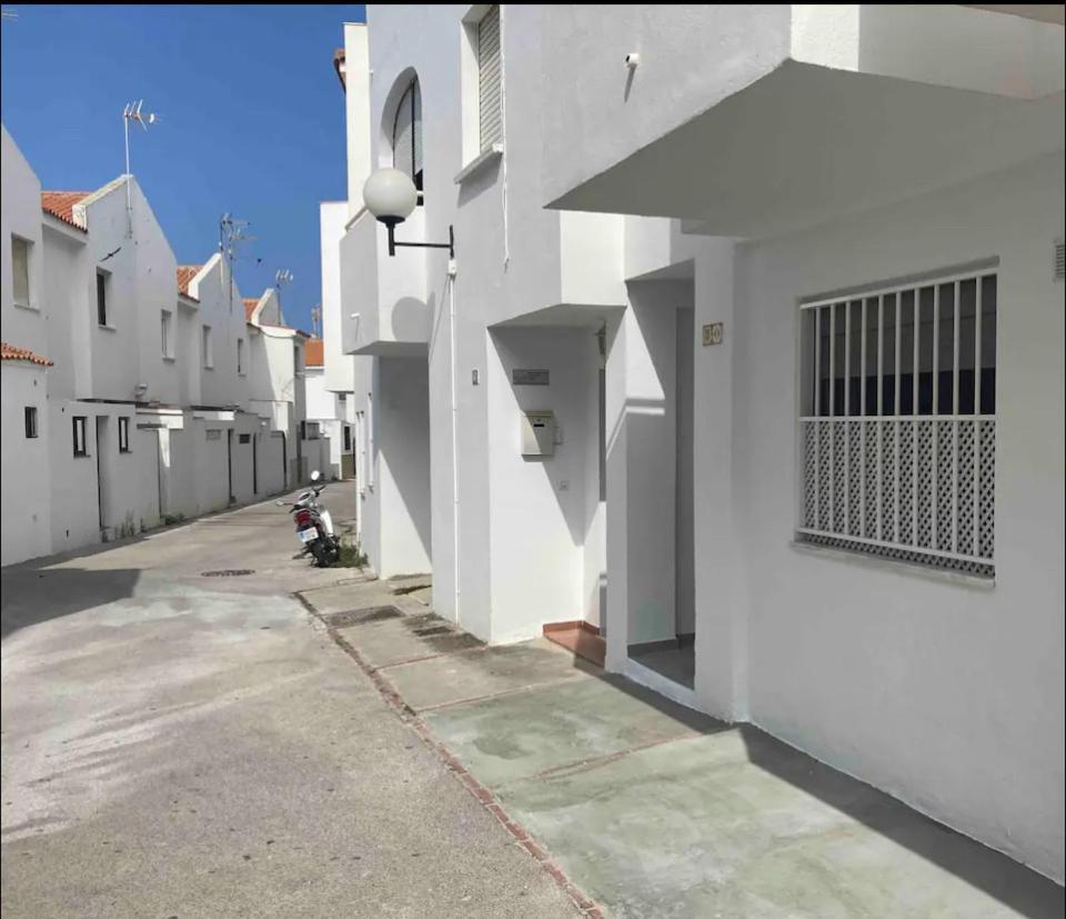 Loft independiente a 150 mtrs de la playa+wifi Tarifa Buitenkant foto