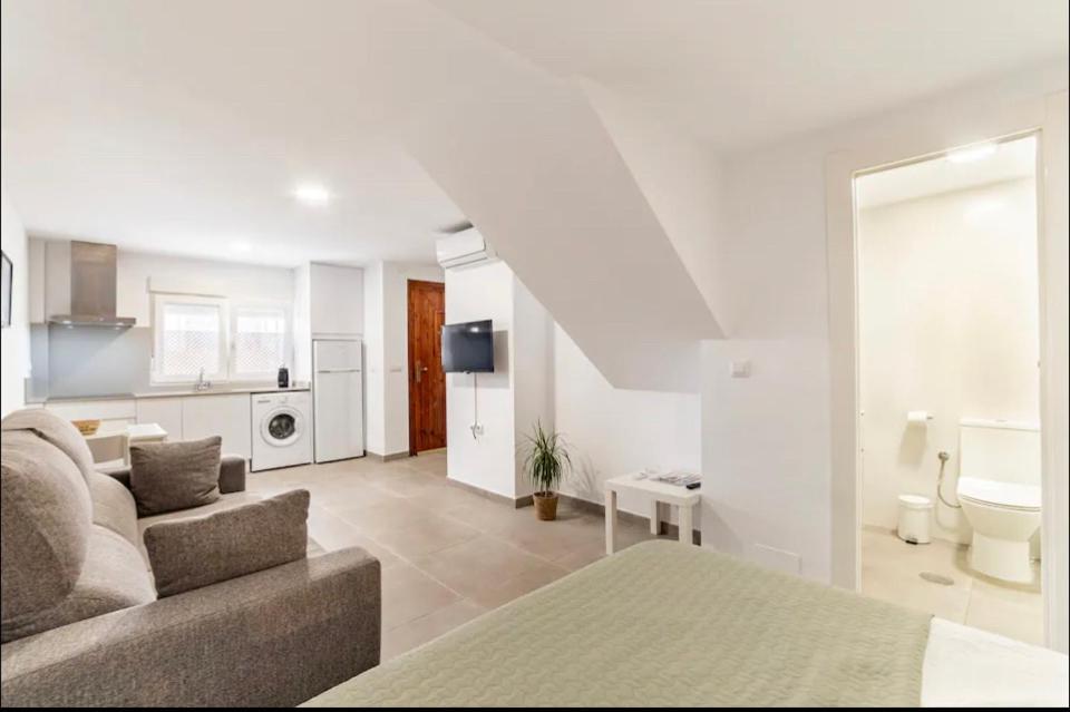 Loft independiente a 150 mtrs de la playa+wifi Tarifa Buitenkant foto